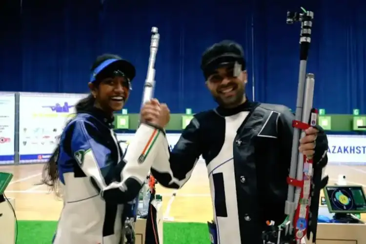 Arjun-Elavenil pair won gold medal in 10m air rifle mixed team event