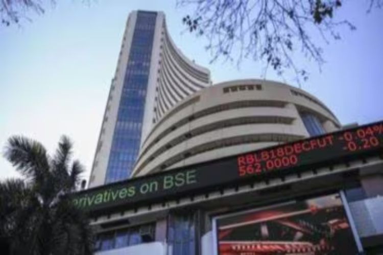 Sensex, Nifty rise in early trade