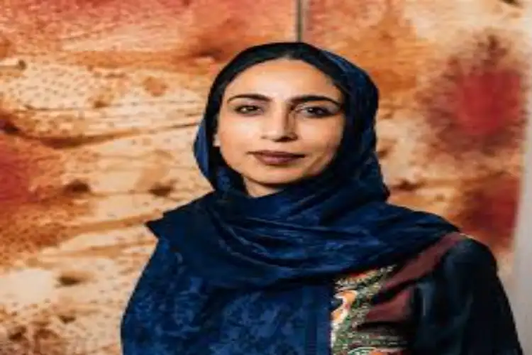 19-year-old Kashmiri writer 'Uzma Fatima' received Nari Shakti Award