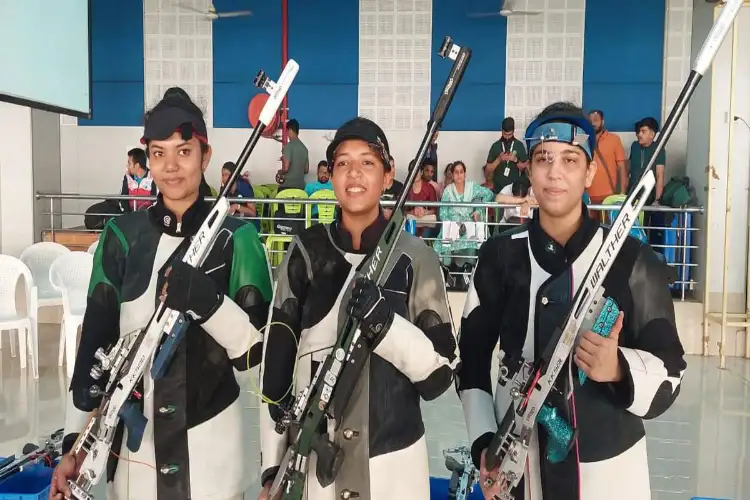 India wins gold in women's 50m rifle three positions team
