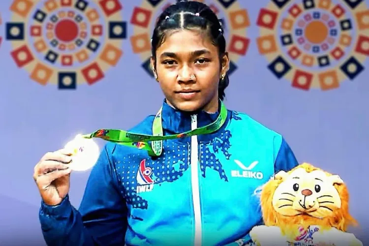 India's Koyel Bar set two youth world records, won junior and youth titles