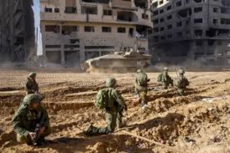 Israeli army enters further into Gaza City, thousands of Palestinians left homeless