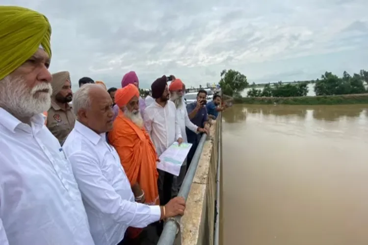 Punjab: Waterlogging in Pathankot due to continuous rain in Jammu and Kashmir, administration set up evacuation center