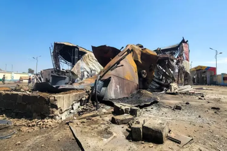Israeli drone strike kills 8 Syrian soldiers in Damascus suburb: officials