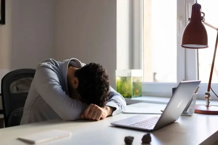 Why do you feel sleepy during the day and how to get relief from it? Know the easy solution