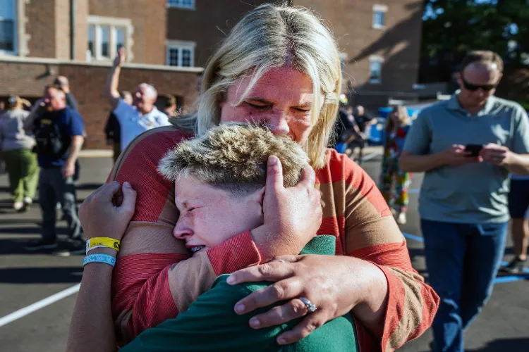 Minneapolis church shooting: Emotional appeal from parents of dead students
