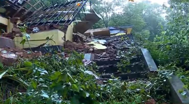 Massive explosion in a house in Kannur, Kerala; police suspect illegal manufacturing of explosives