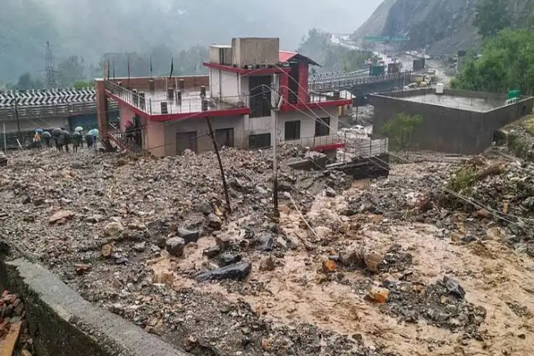 Ramban cloudburst: District Administration put on high alert, rescue ops underway