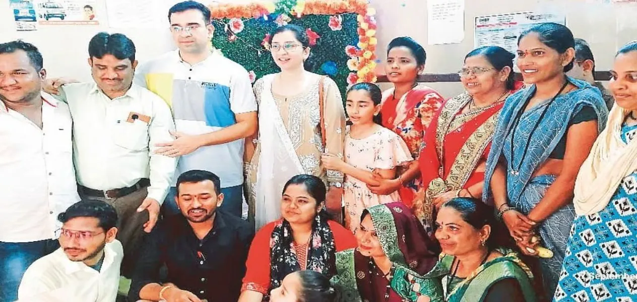 Jalgaon: Muslim family shows social harmony by following the tradition of Ganesh installation for 37 years