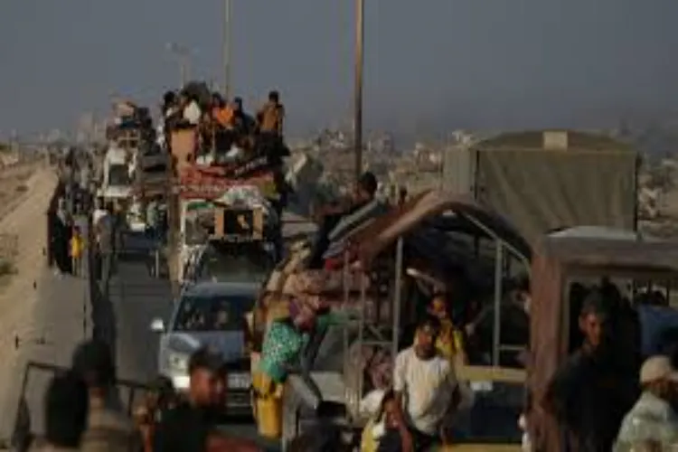 Israel may soon stop or slow humanitarian aid to northern Gaza