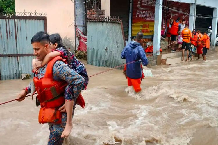 Rain in many parts of flood affected Punjab, heavy rain expected on Monday