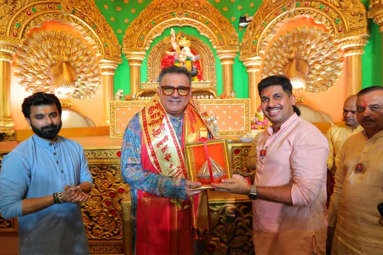 Pune: Boman Irani performed Maha Aarti, called Ganesh Utsav a 'festival of unity'