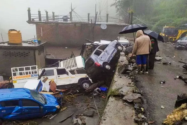 Monsoon havoc in Himachal: 320 people died, 166 rain-related accidents, 154 injured in road accidents