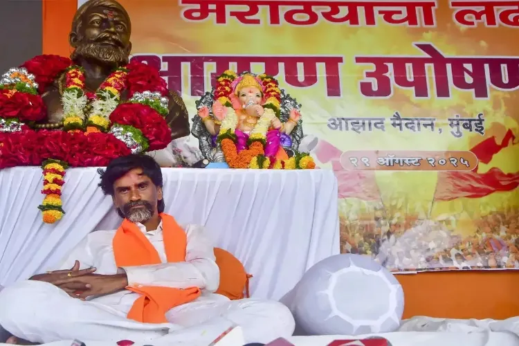 Maratha reservation: Jarange's hunger strike enters fifth day; HC orders protesters to vacate roads by noon