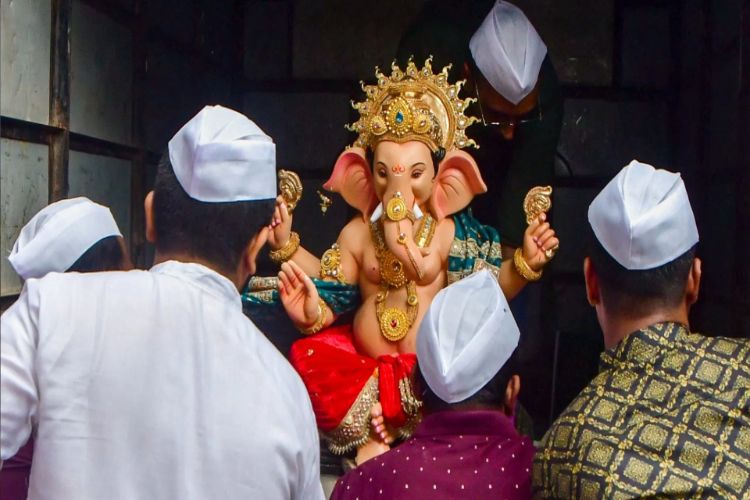Maharashtra Mandal celebrated Ganeshotsav with traditional enthusiasm in Sri Lanka, Indian High Commissioner Santosh Jha was present