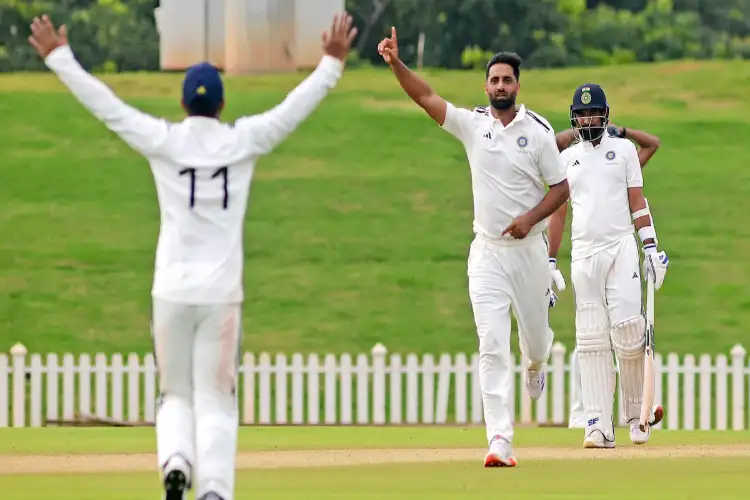 'Aqib Nabi' created history in Duleep Trophy, took 4 wickets in 4 balls.