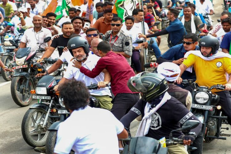 Rahul Gandhi gifted a new motorcycle to a youth who lost his bike during the 'Voter Rights Yatra'