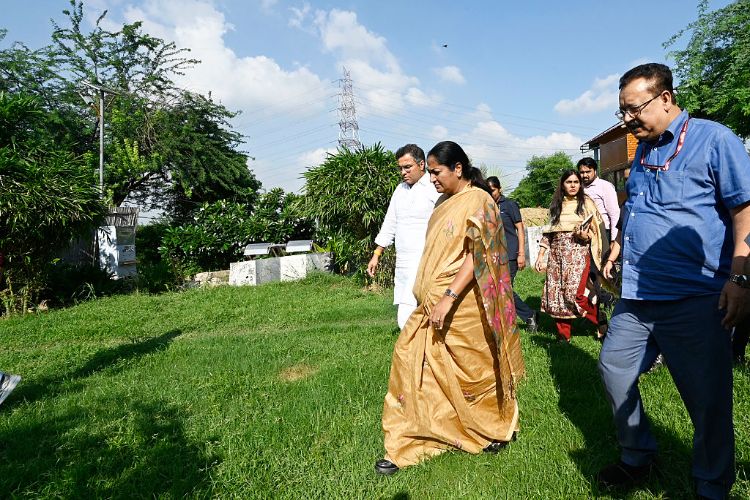 Delhi CM Gupta spoke to counterparts from five flood-affected states, offered help