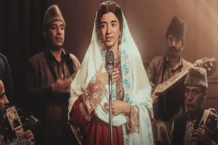 What attracted Saba Azad to the film 'Songs of Paradise'