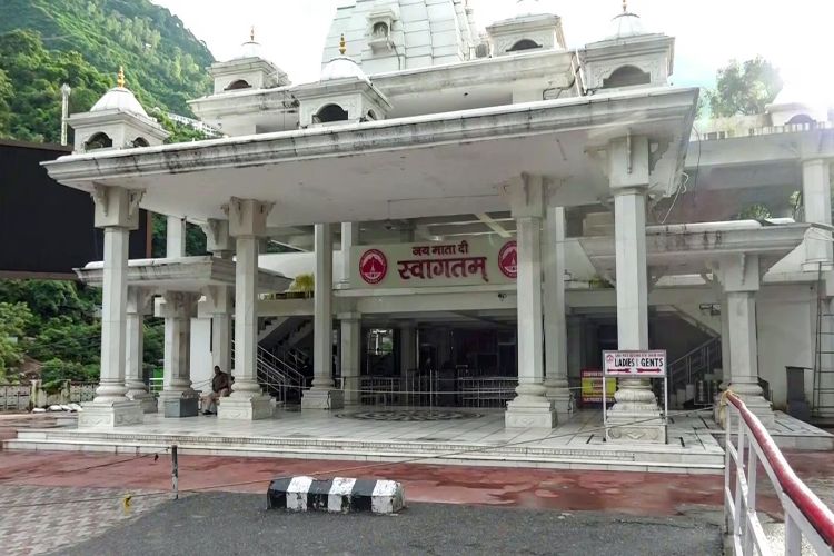 Mata Vaishno Devi Yatra suspended for 11th consecutive day