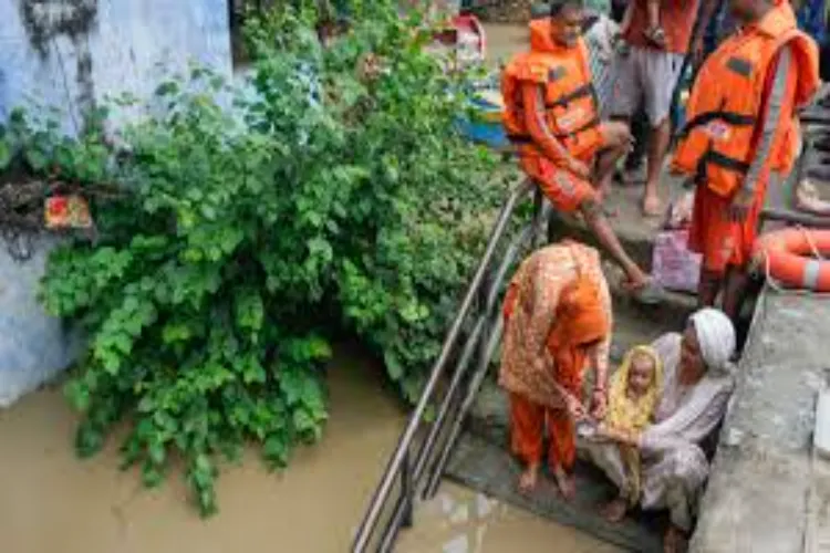 Yamuna water level rises after heavy rains in Delhi, waterlogging in Kalindi Kunj, NDRF deployed