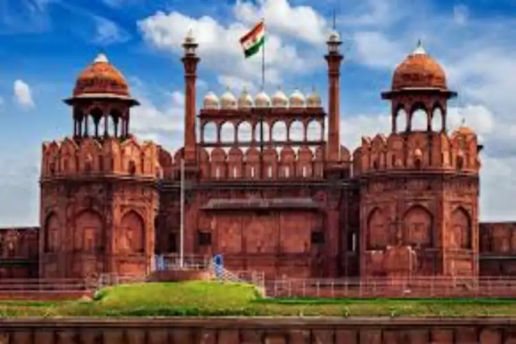 Delhi: Gold, Diamond-studded Jhari stolen from Red Fort during religious rituals