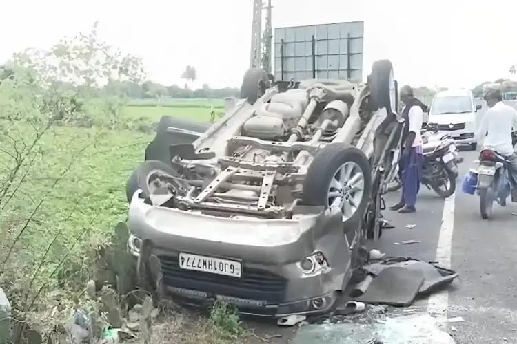 Gujarat: Three students killed, eight others injured as SUV overturns on highway
