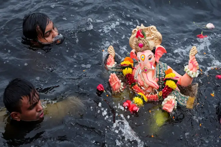Mumbai Police deploys extensive security on last day of Ganesh Chaturthi celebrations