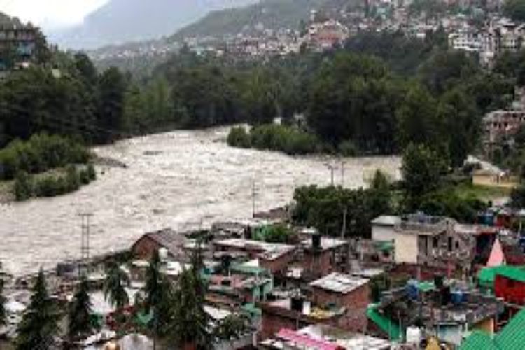 Nature's fury in Himachal Pradesh: Heavy rains, floods and landslides cause losses worth Rs 4,000 crore, 366 deaths