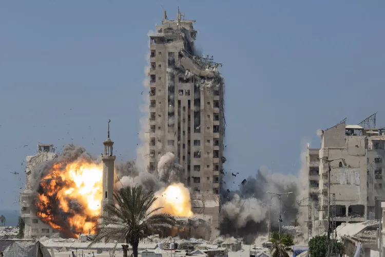 Gaza City: Israel issues new order to evacuate civilians ahead of tower attack