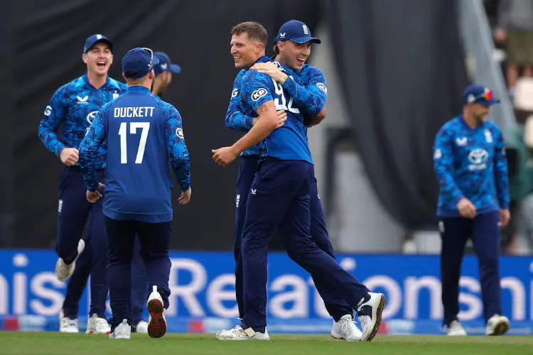 England won the third ODI by 342 runs, South Africa won the series