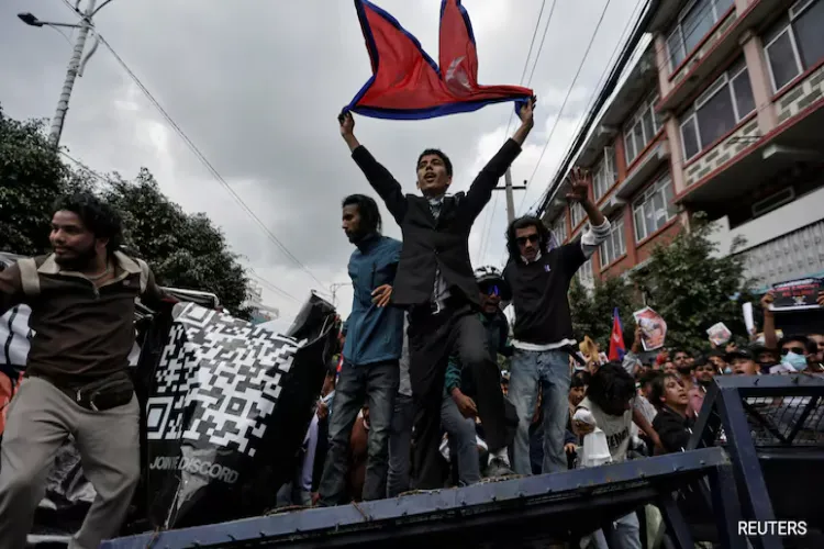 Nepal: Ban on social media lifted, 19 protesters killed; PM refuses to resign