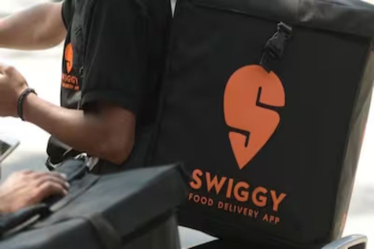 Shocking difference in online food orders! Swiggy bill of 80% higher goes viral
