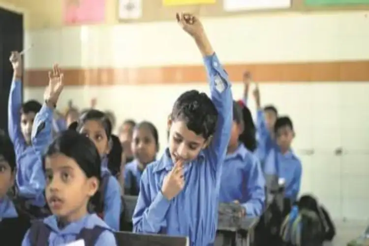 UP issues order to strictly monitor admission of underprivileged children in private schools