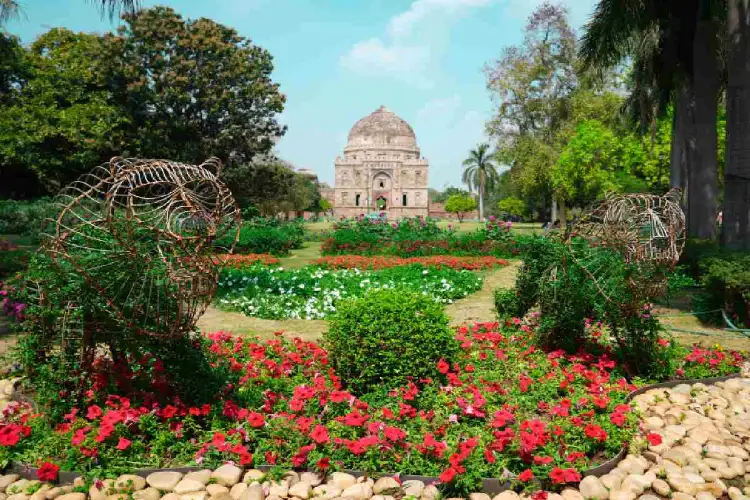 Delhi records minimum temp of 25.9 degree C