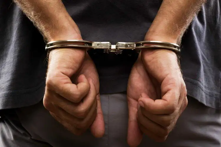 Delhi police arrest a cab driver for obscene act in Maurice Nagar