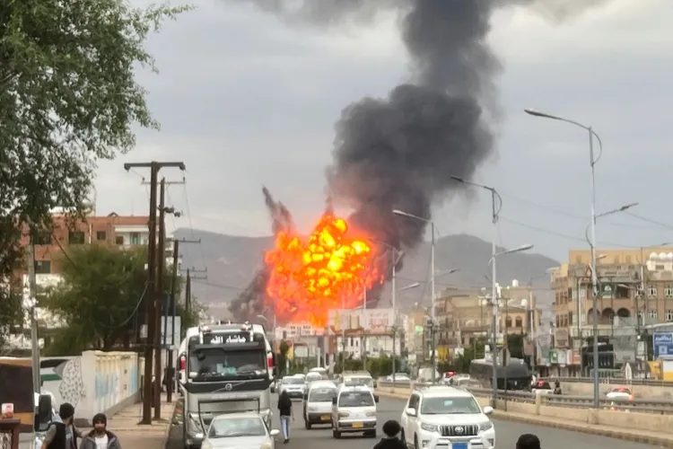 Israeli air strikes in Yemen, 35 killed and more than 130 injured