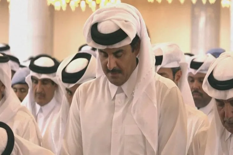 Qatar's Emir attended the funeral of those killed in Israeli attack