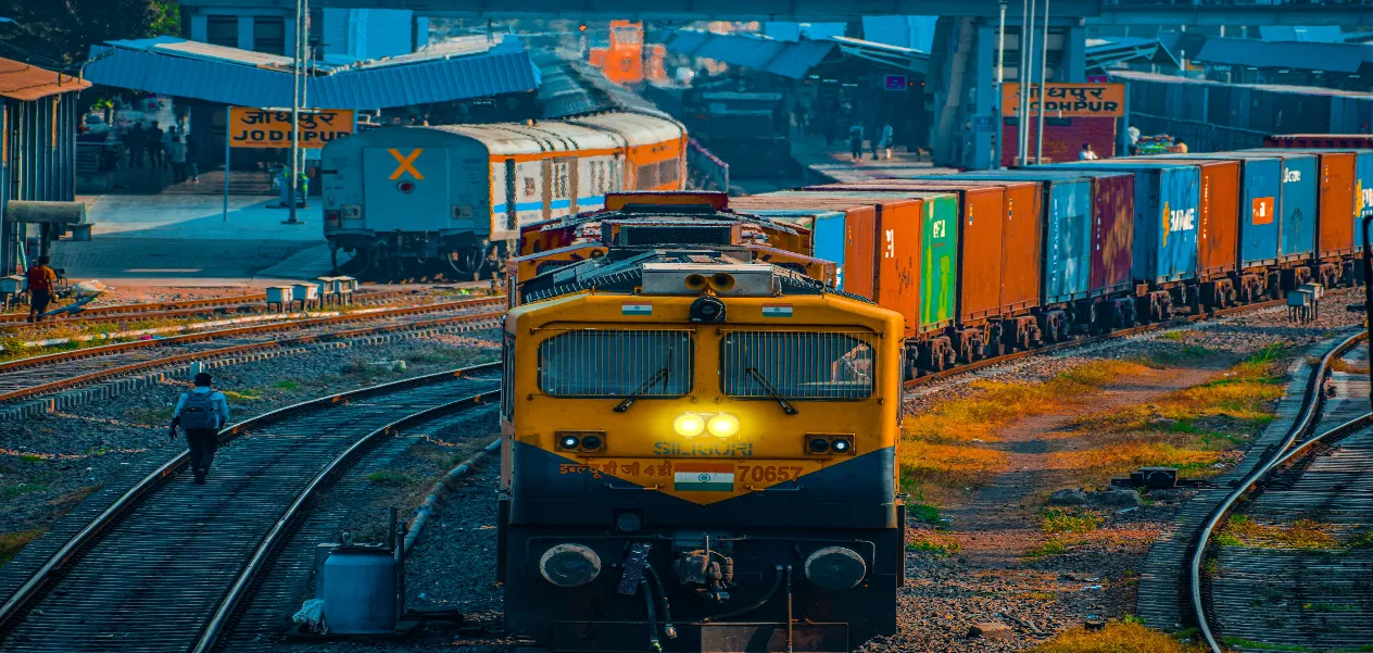 Bumper recruitment for more than 30,000 posts in Indian Railways, golden opportunity for youth