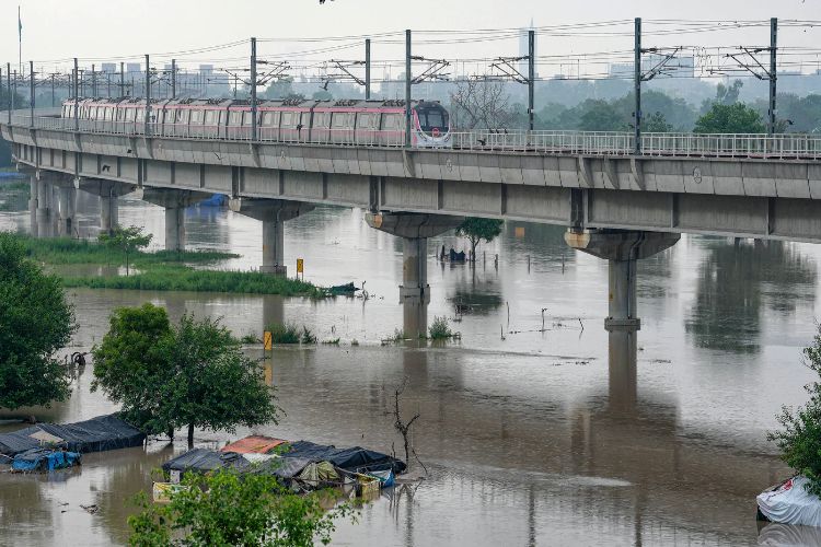 Yamuna will be dredged in Delhi, plan to deal with flood
