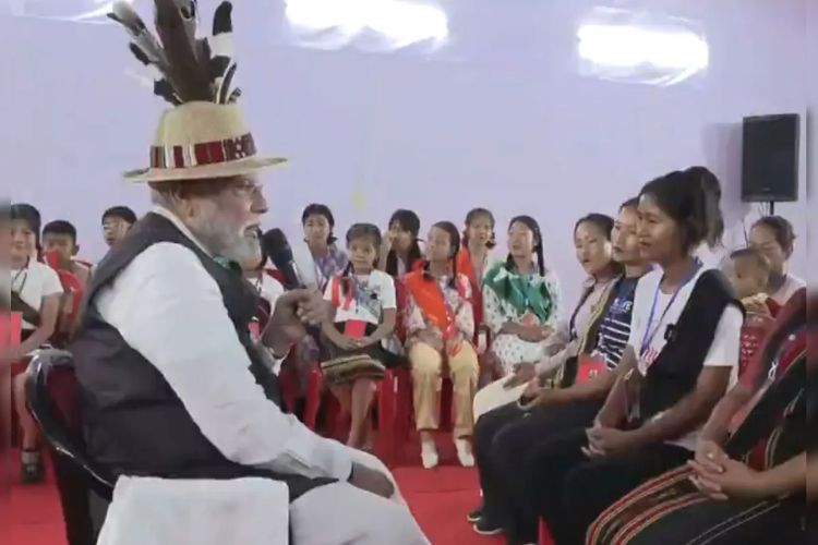 Manipur: After Churachandpur, Prime Minister Modi met people displaced by violence in Imphal
