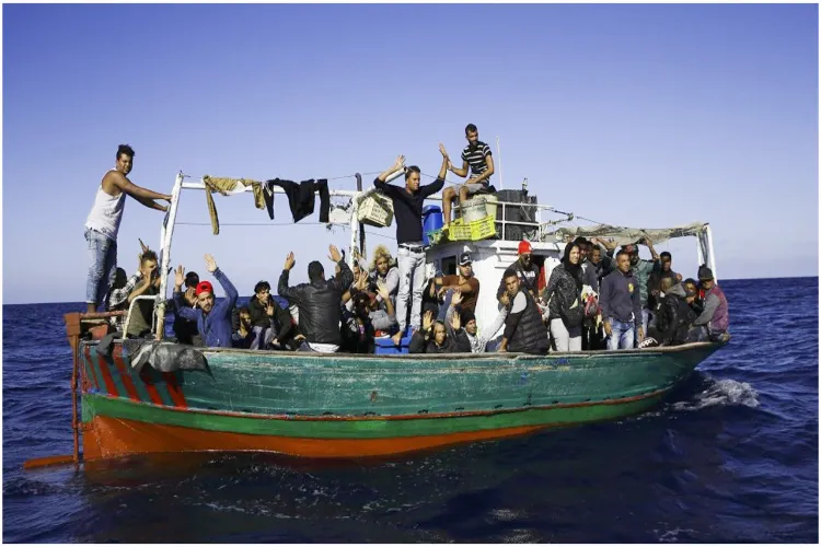 Migrants from many countries including Afghanistan-Bangladesh reached Italy, number crossed 1,400