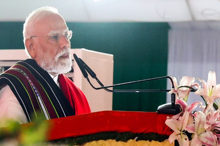Prime Minister arrives at Eastern Command Headquarters in Kolkata, will inaugurate Armed Forces Conference