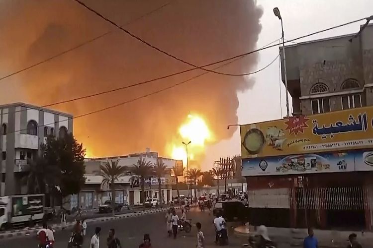 Israel carried out airstrikes on port city of Hodeida: Yemen's Houthis