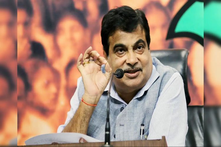 Efforts are being made to divide the society on caste, language and other issues: Gadkari