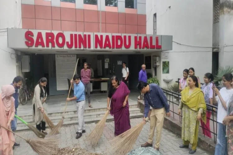 Aligarh Muslim University celebrated Swachhta-Pakhwada 2025.