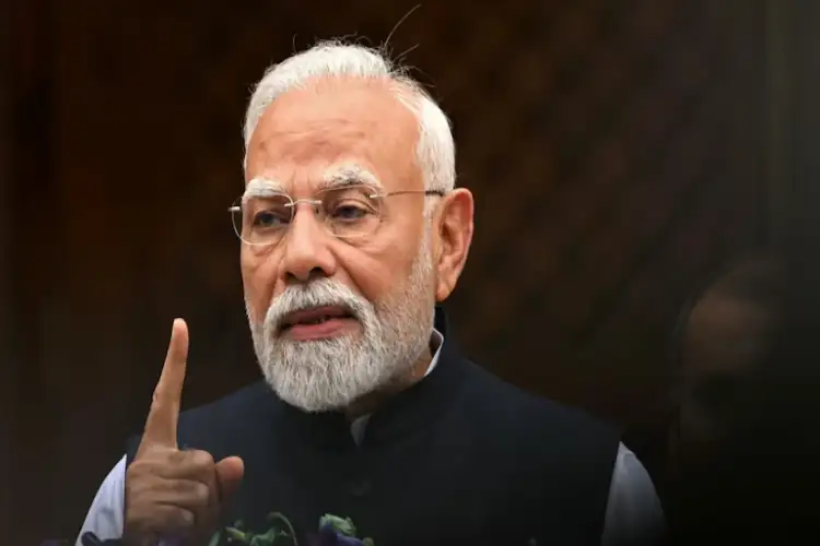 On his birthday, Prime Minister Modi laid the foundation stone of the country's first 'PM Mitra Park' in Dhar.