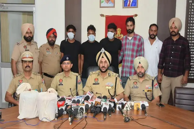 Punjab Police busts narco-terror network, arrests two smugglers with 4 kg heroin