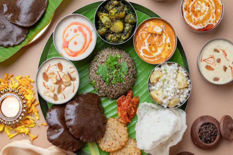 Navratri fasting: Eating a heavy meal at night affects metabolism and digestion