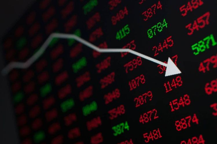 Why Sensex fell 388 points, Nifty closed below 25330